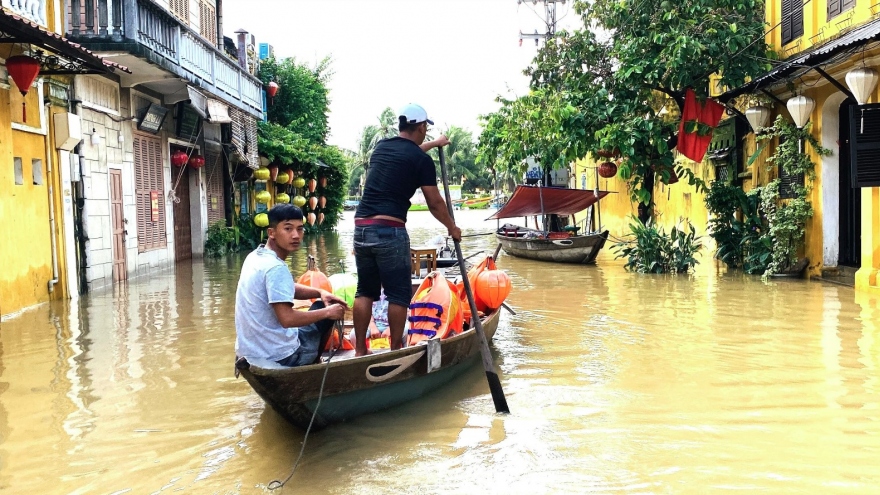 Heavy downpour turns UNESCO-recognised Hoi An streets into rivers